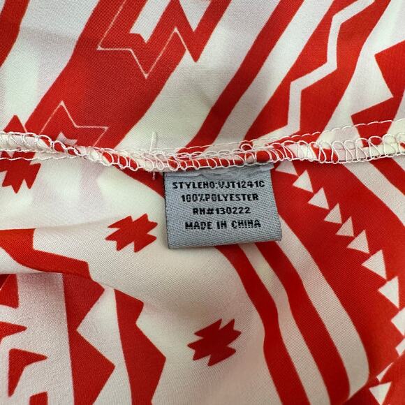 VERY J Red White Tribal Print Short Sleeve Button Down Blouse L - Picture 6 of 6